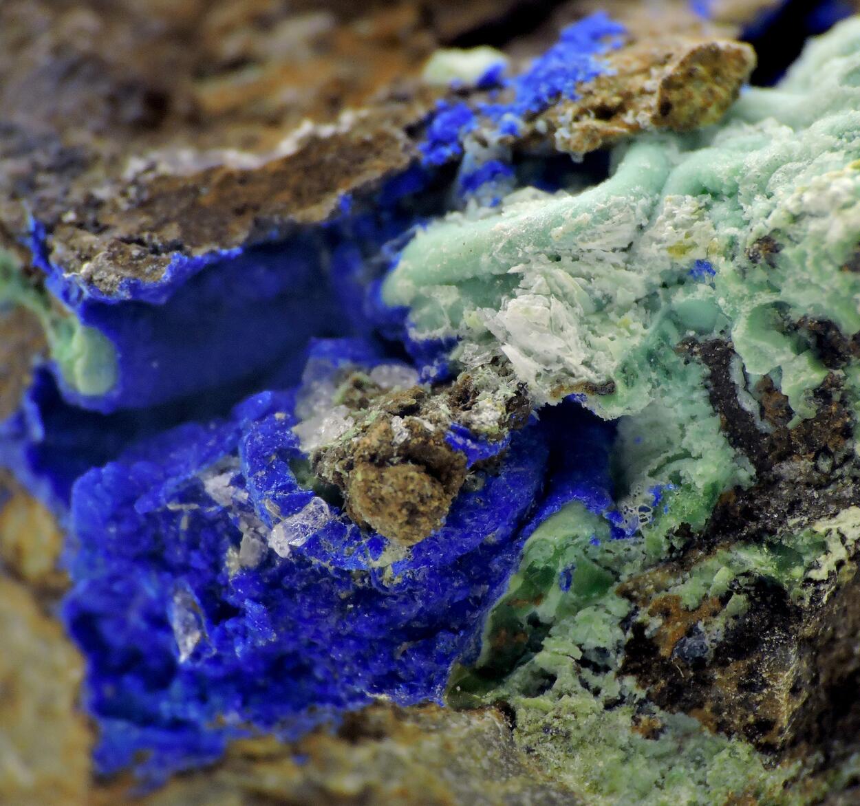 Azurite On Creedite