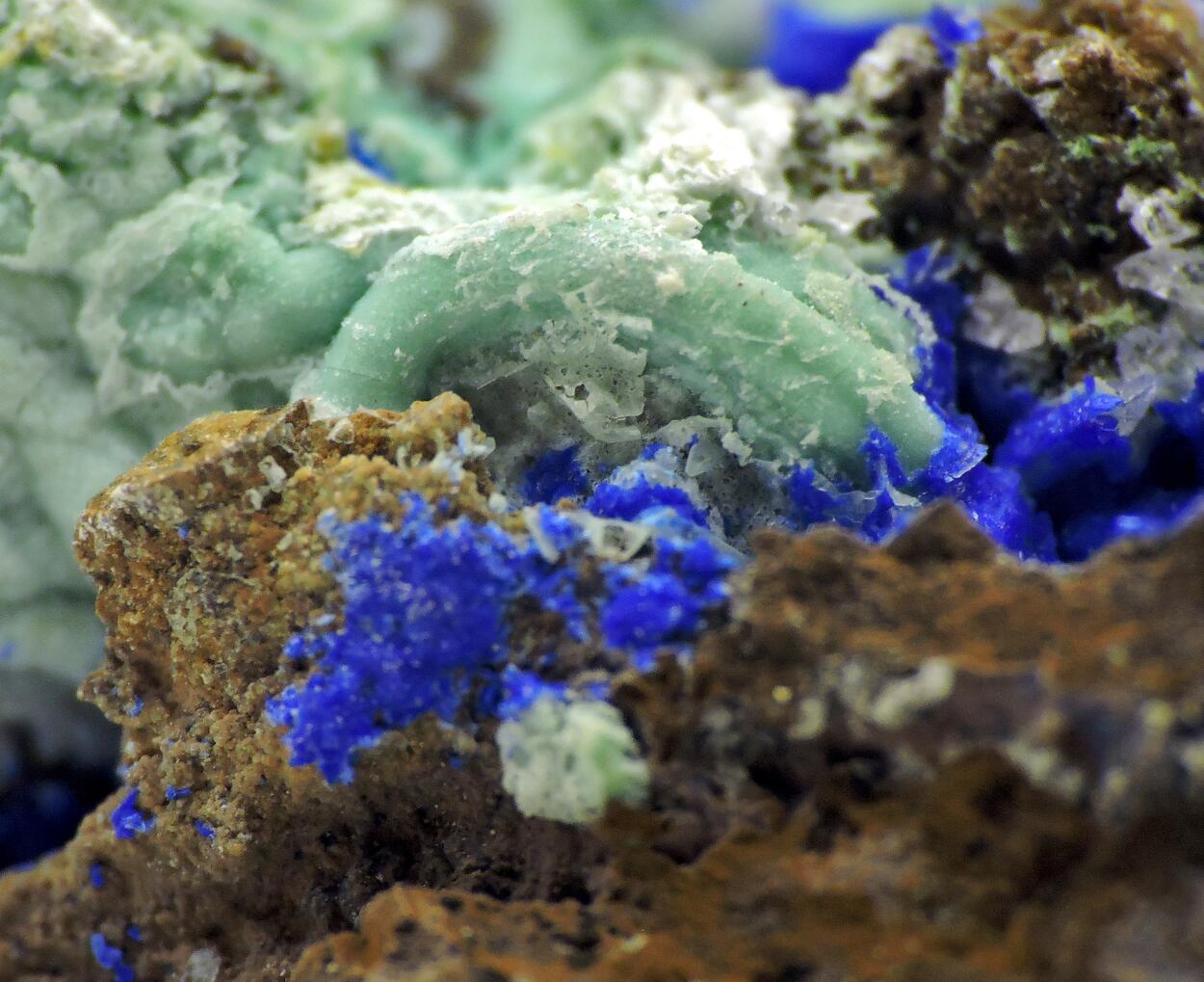 Azurite On Creedite