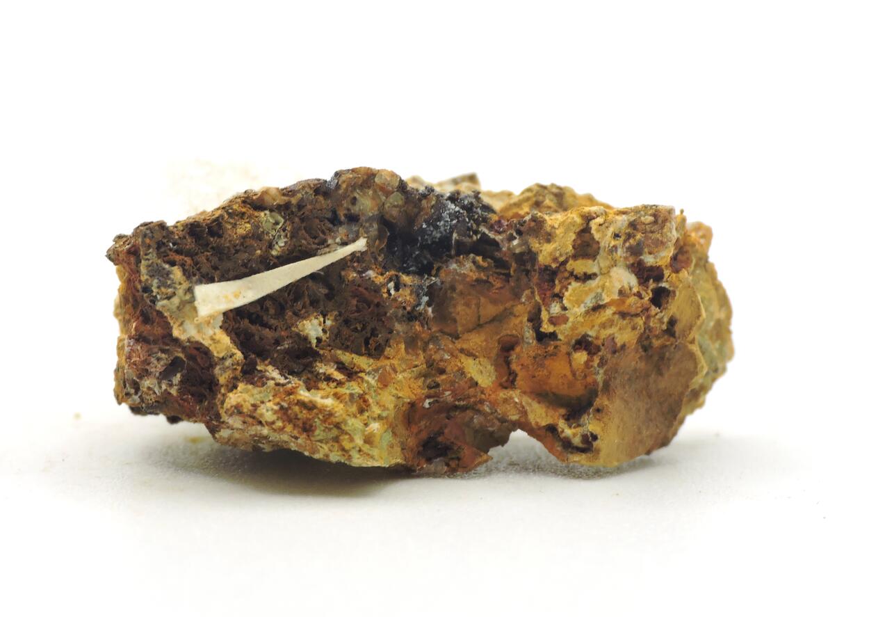 Plumbogummite
