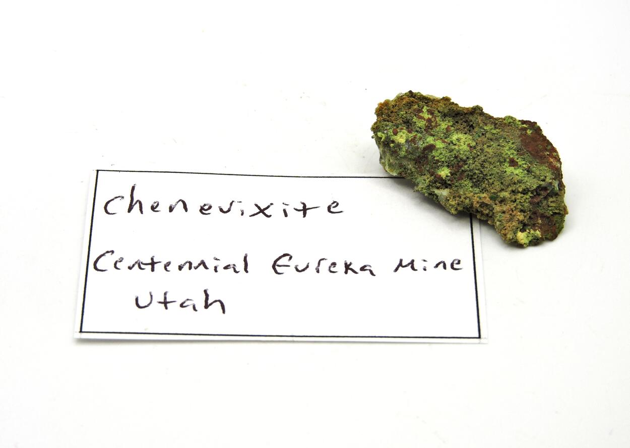 Chenevixite