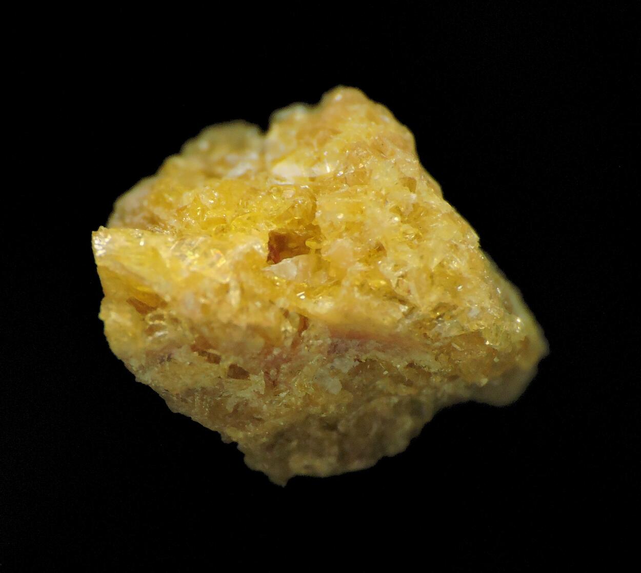 Hancockite In Axinite-(Mn)