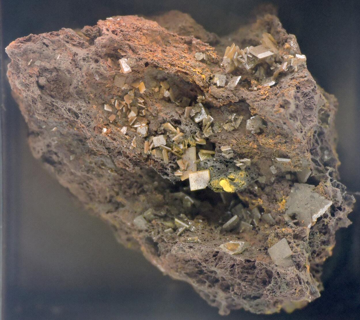 Wulfenite