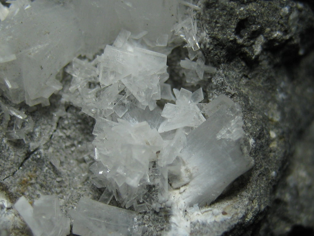 Thomsonite-Ca