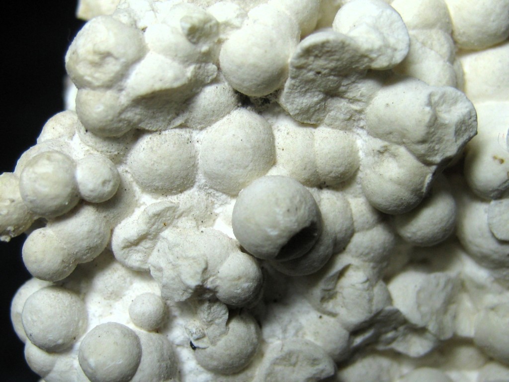 Hydromagnesite