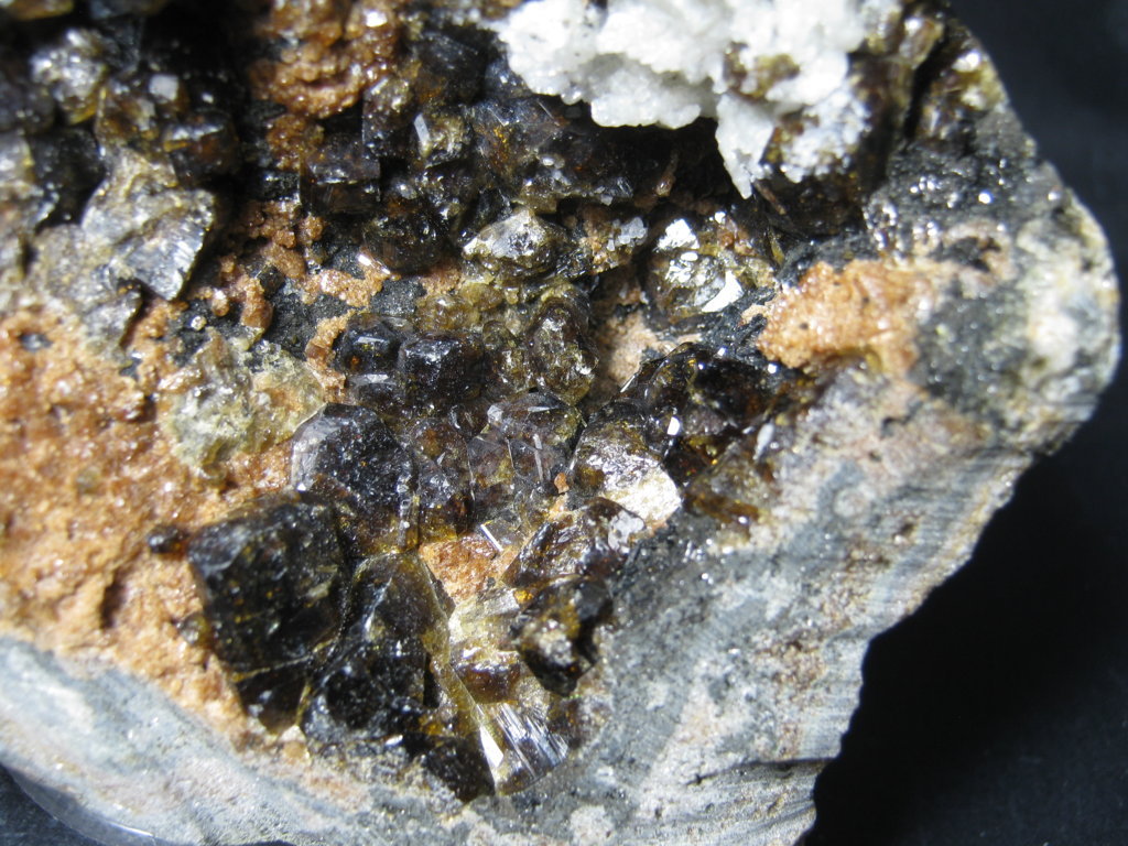 Vesuvianite Sodalite & Garnet