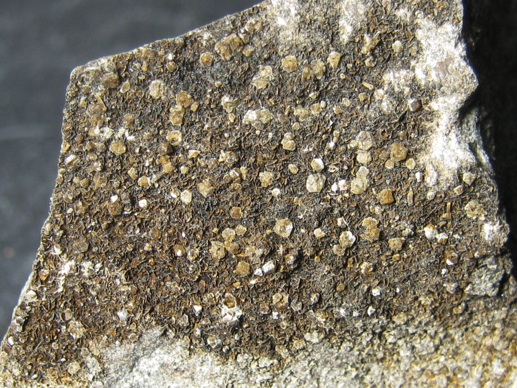 Hausmannite & Sodalite