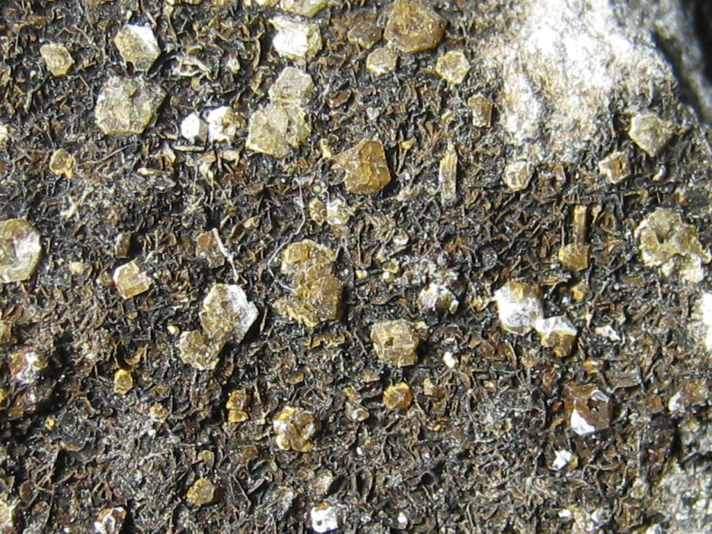 Hausmannite & Sodalite