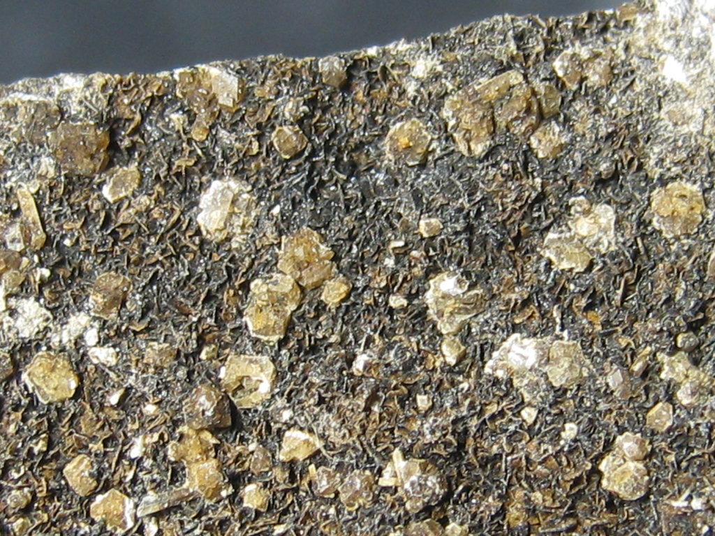 Hausmannite & Sodalite