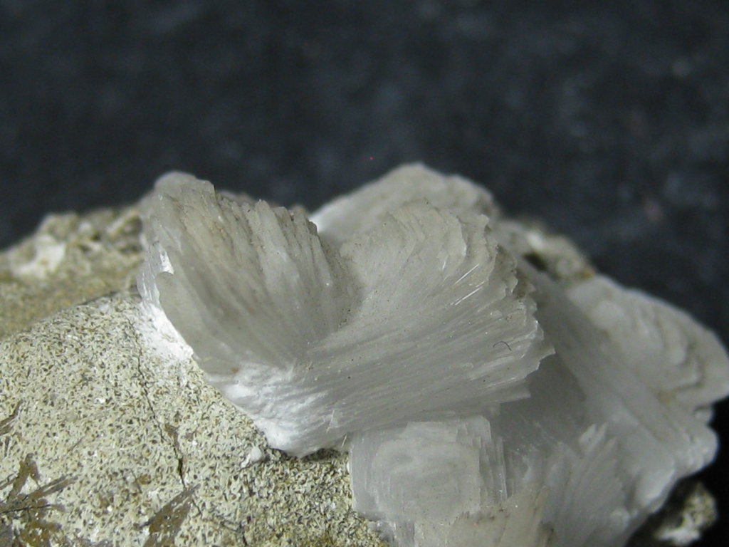 Thomsonite-Ca