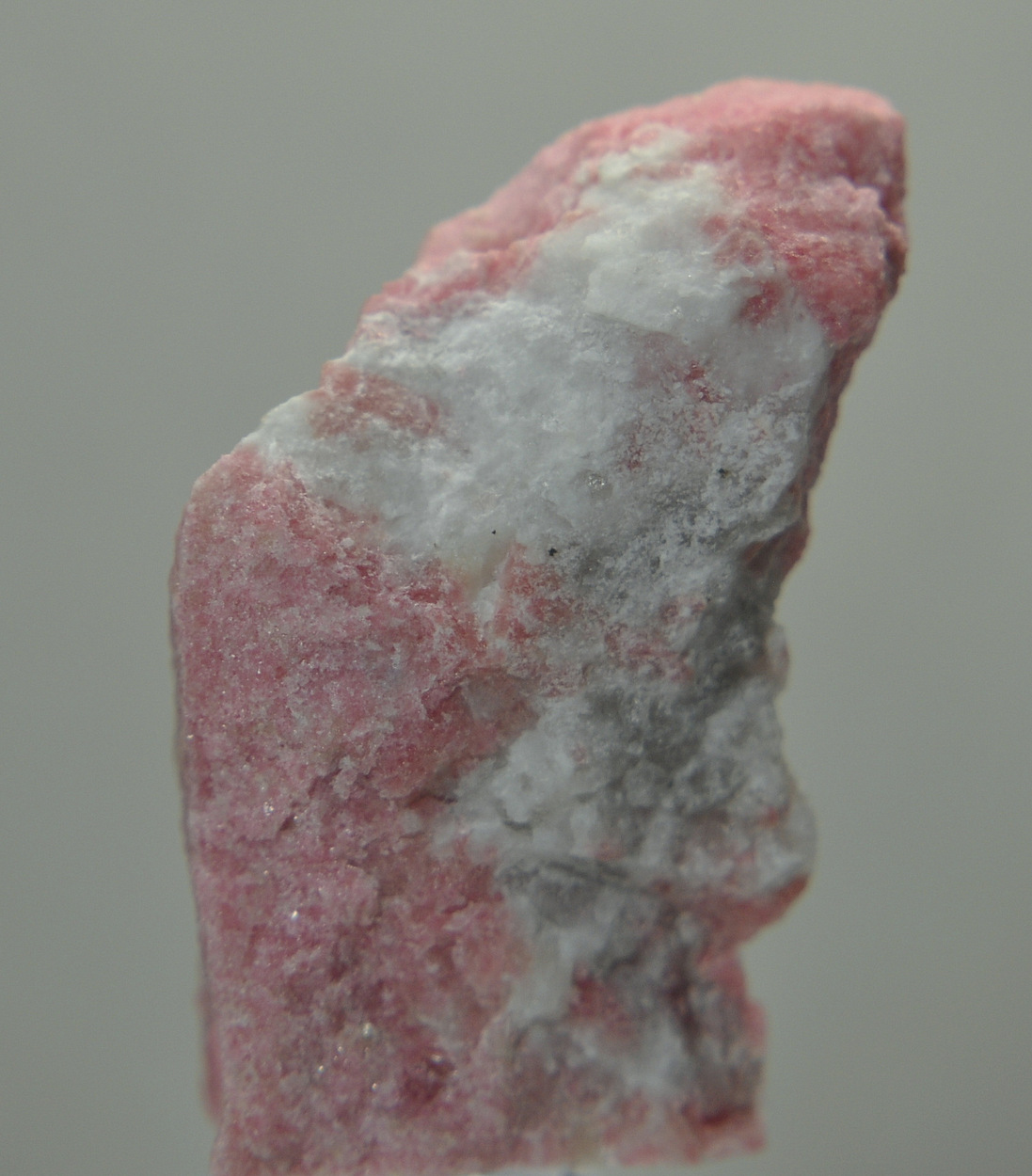 Thulite