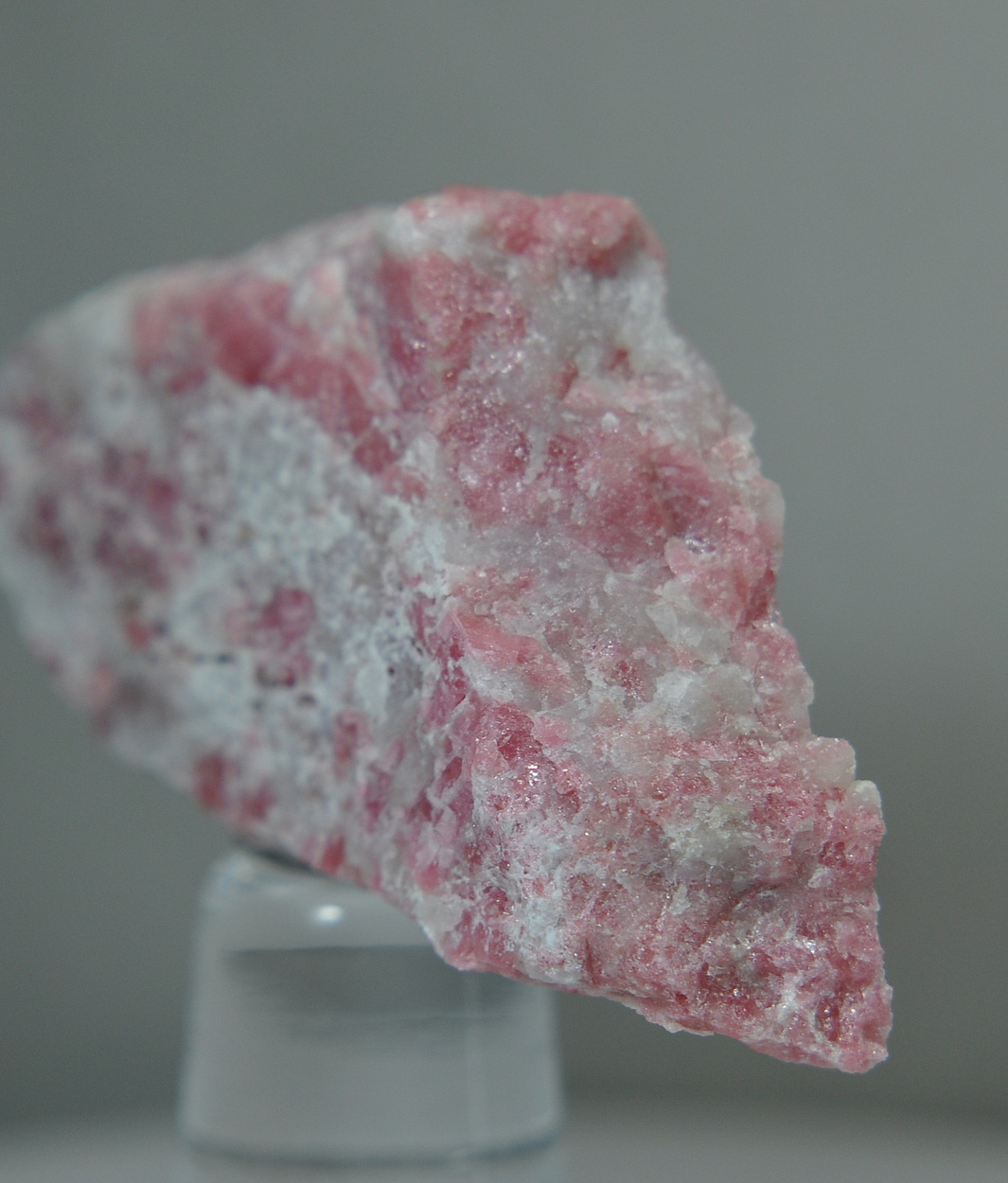 Thulite