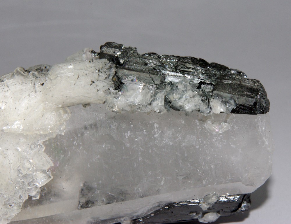 Quartz Ferberite & Calcite