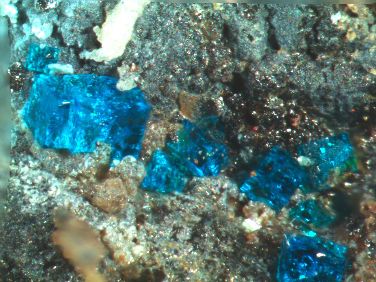 Ramazzoite