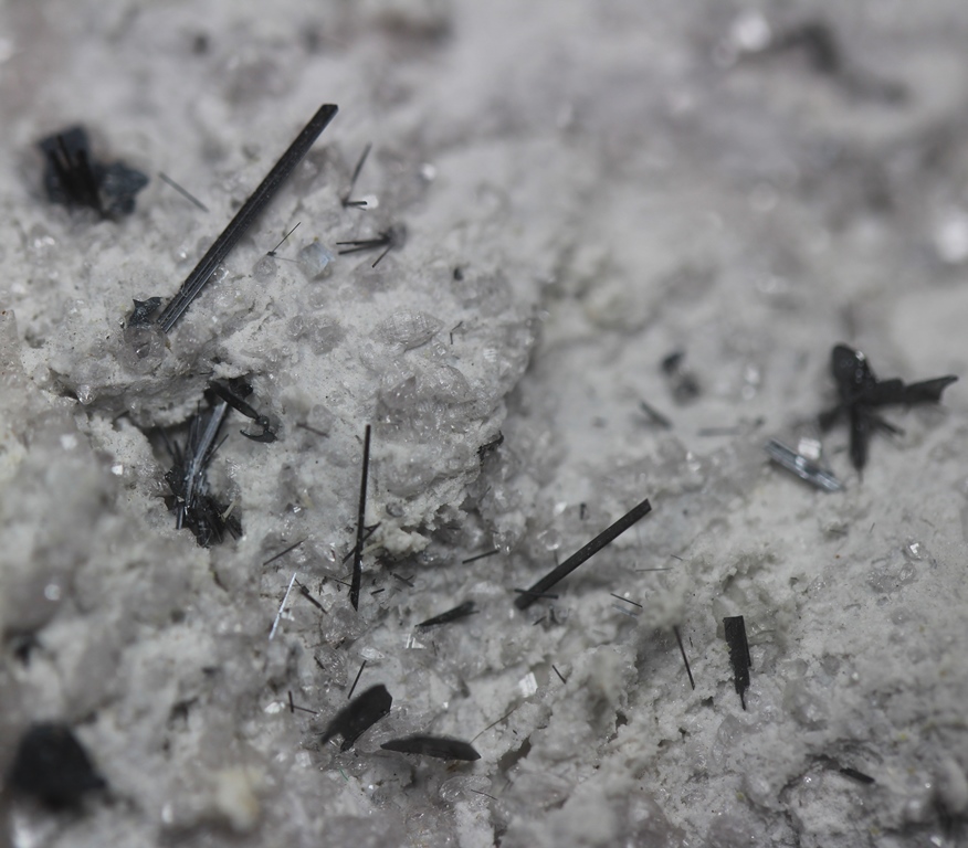 Pseudobrookite & Hematite