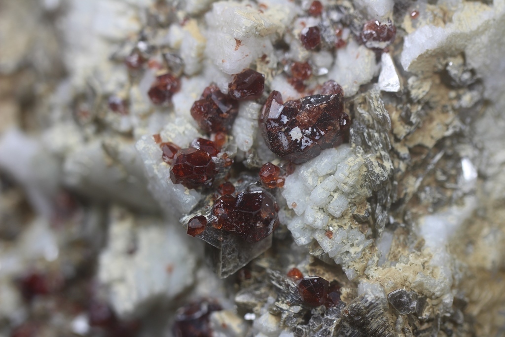 Spessartine & Albite