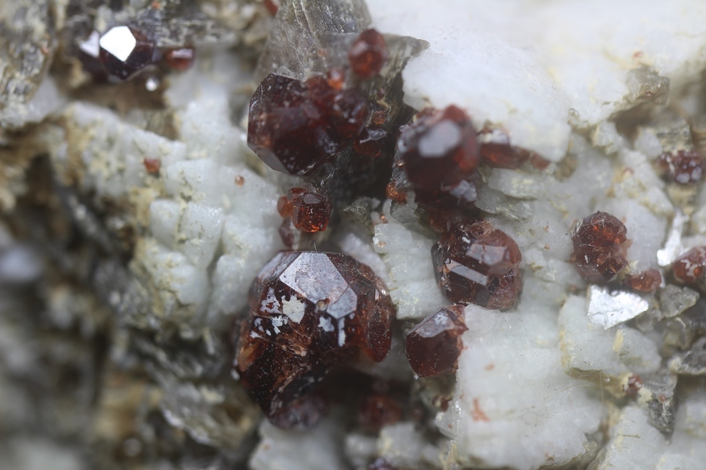 Spessartine & Albite