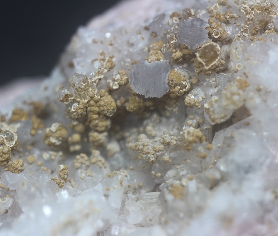 Caryopilite & Quartz