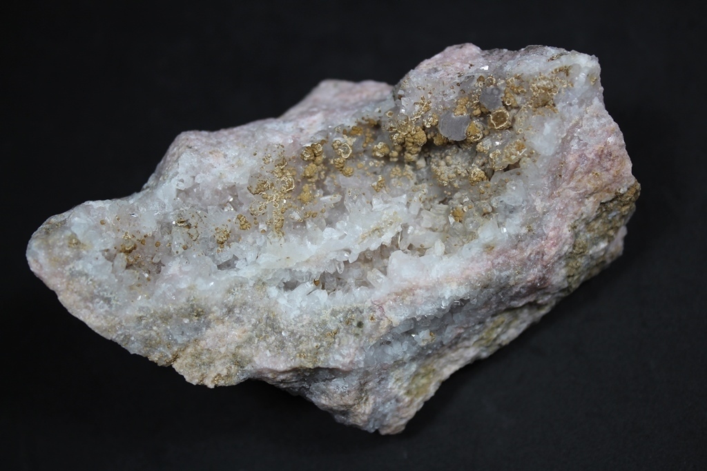 Caryopilite & Quartz