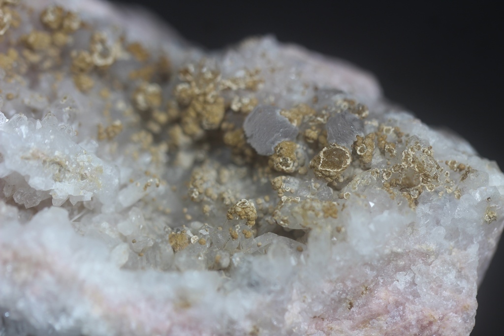 Caryopilite & Quartz