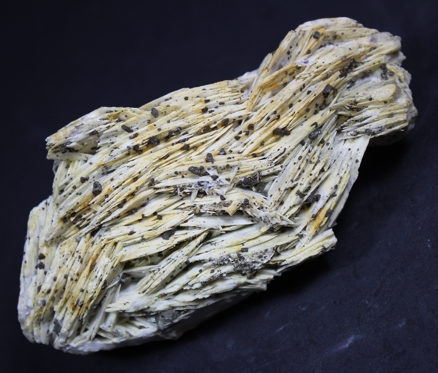 Baryte & Chalcopyrite