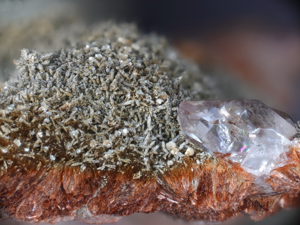 Sursassite Kutnohorite & Quartz