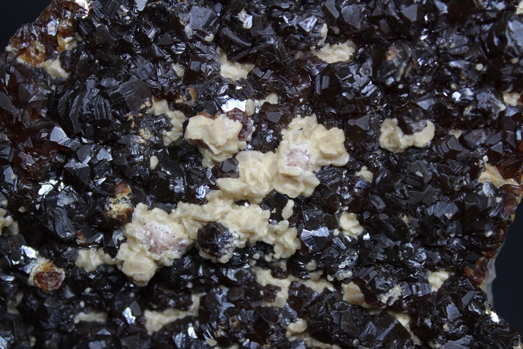 Sphalerite & Dolomite