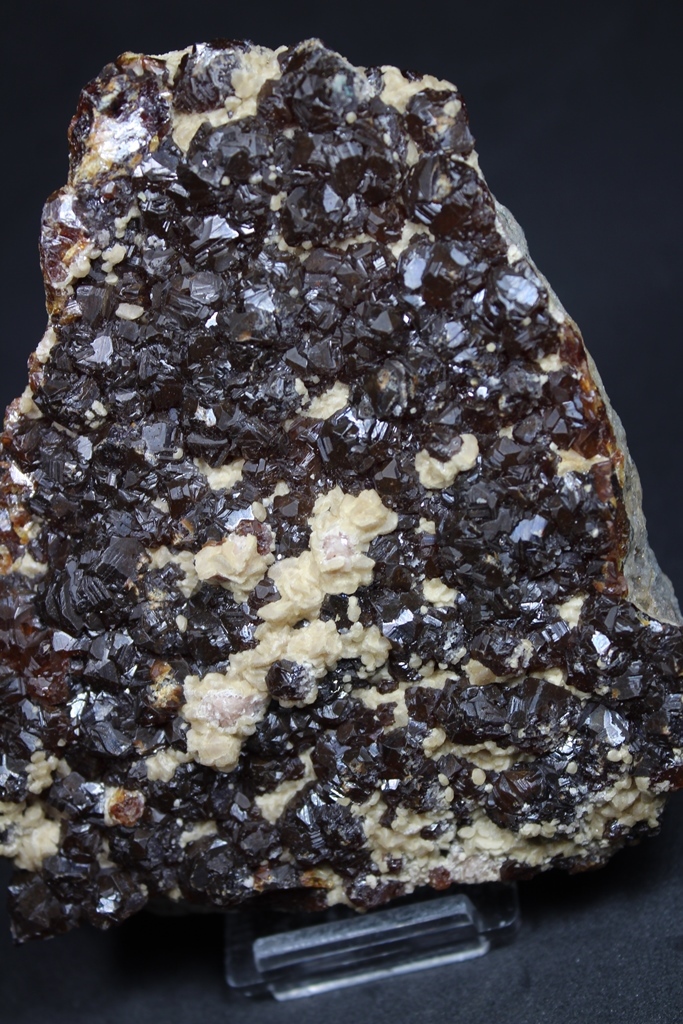 Sphalerite & Dolomite