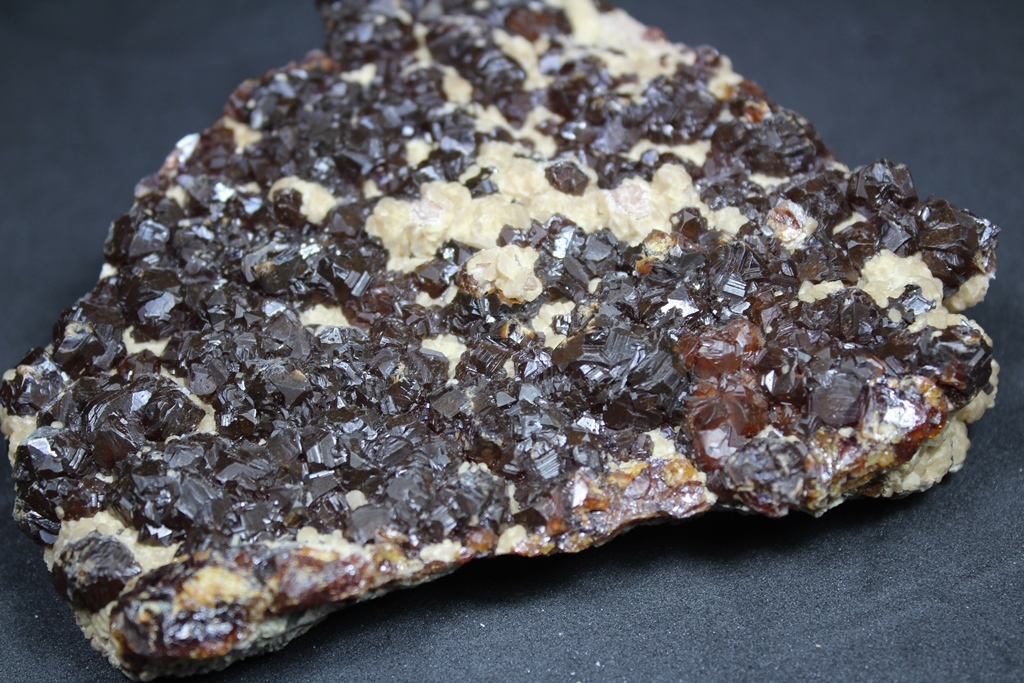 Sphalerite & Dolomite