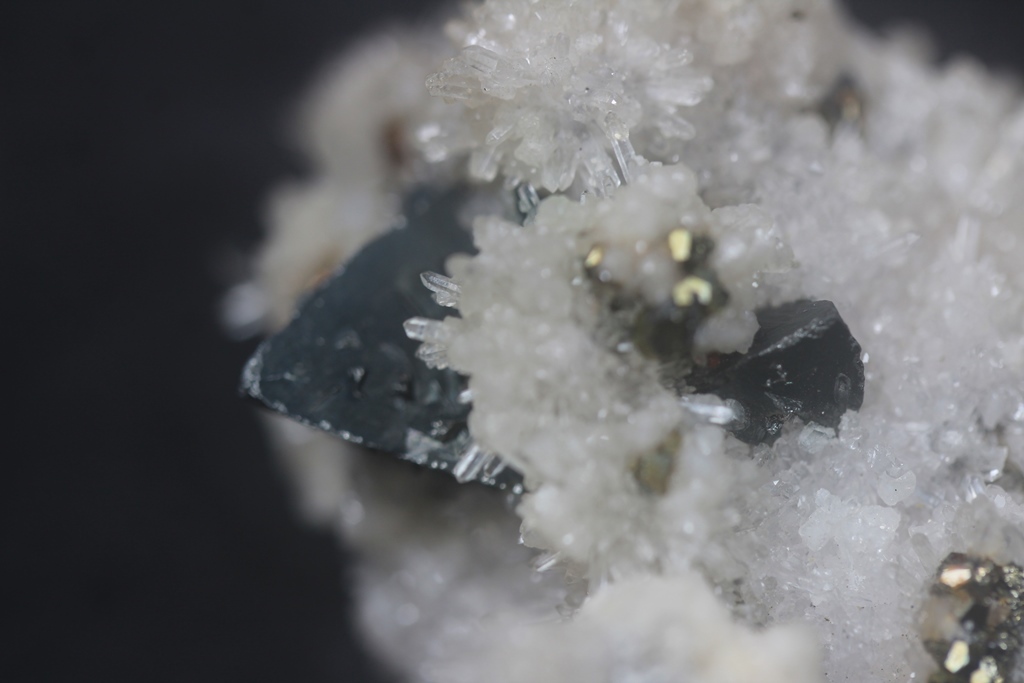 Tetrahedrite & Quartz