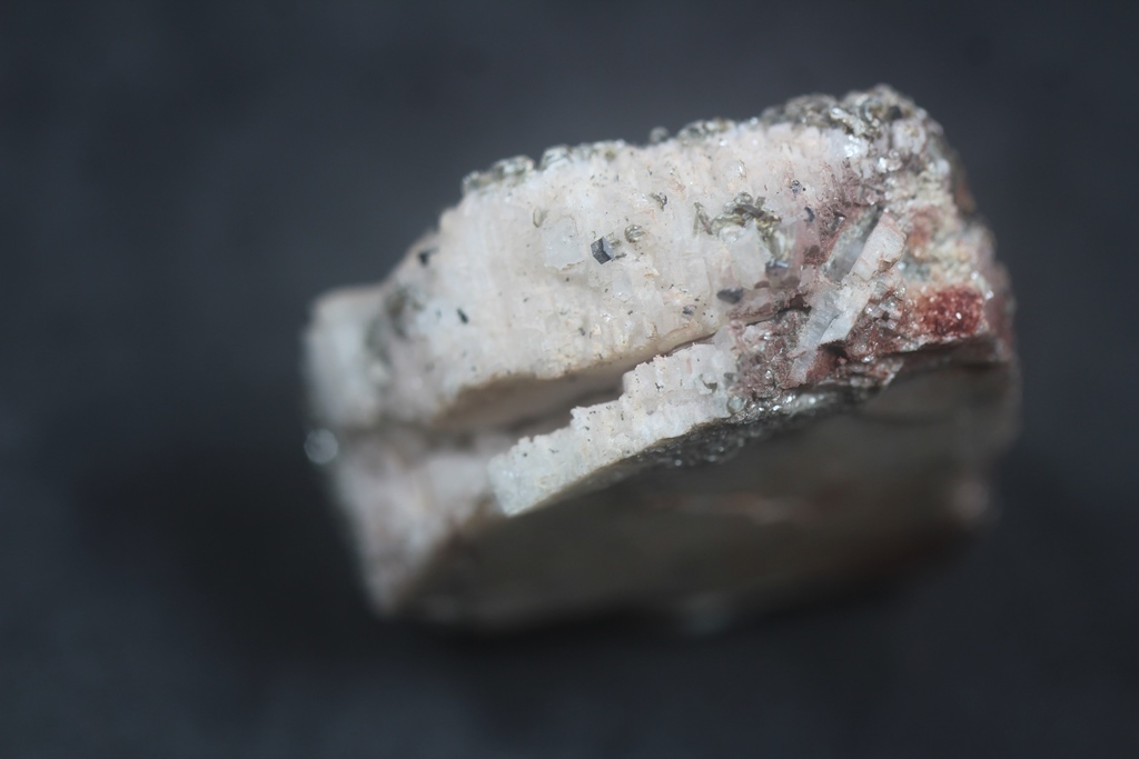 Babingtonite Orthoclase Albite & Muscovite