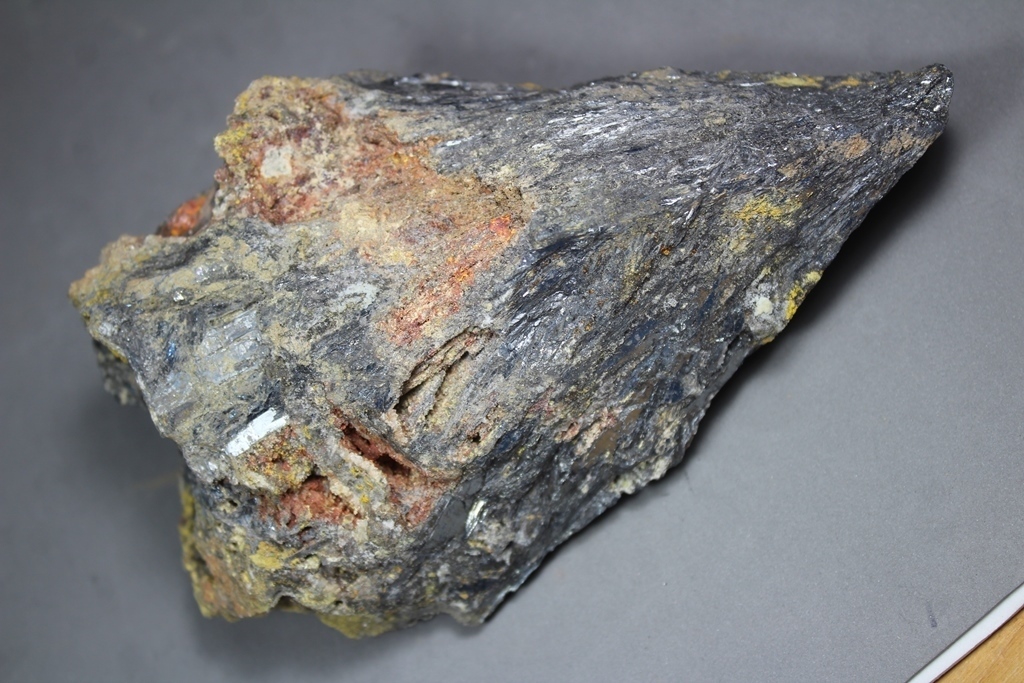 Stibnite Metastibnite & Stibiconite