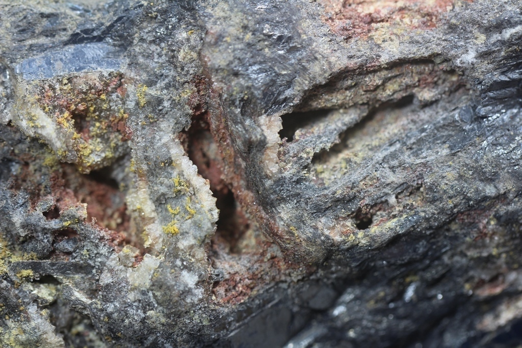 Stibnite Metastibnite & Stibiconite