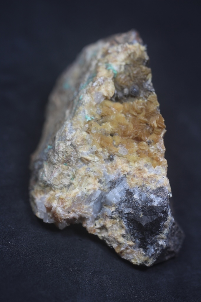 Caryopilite & Tinzenite