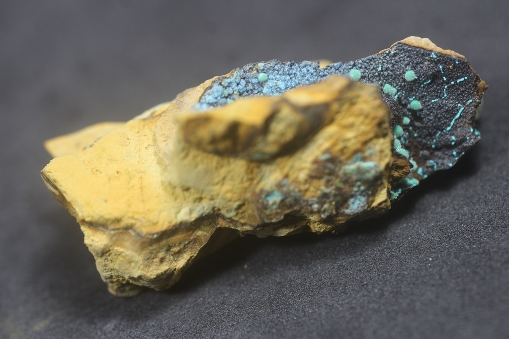 Marioantofilliite Malachite & Allophane