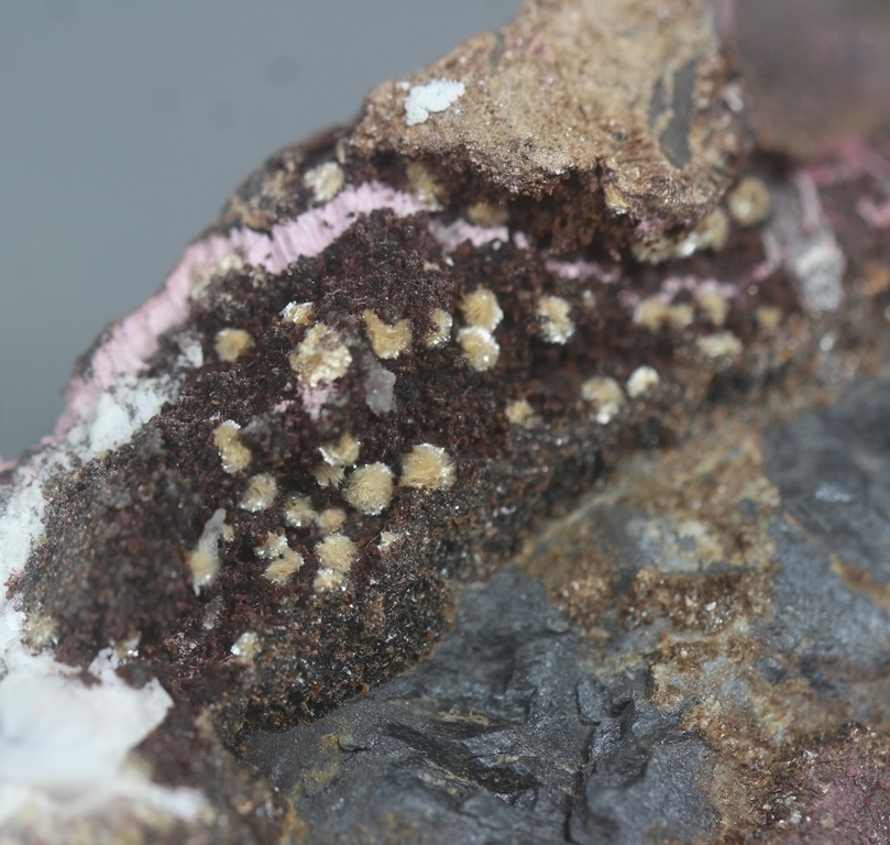 Piemontite Pennantite & Ganophyllite