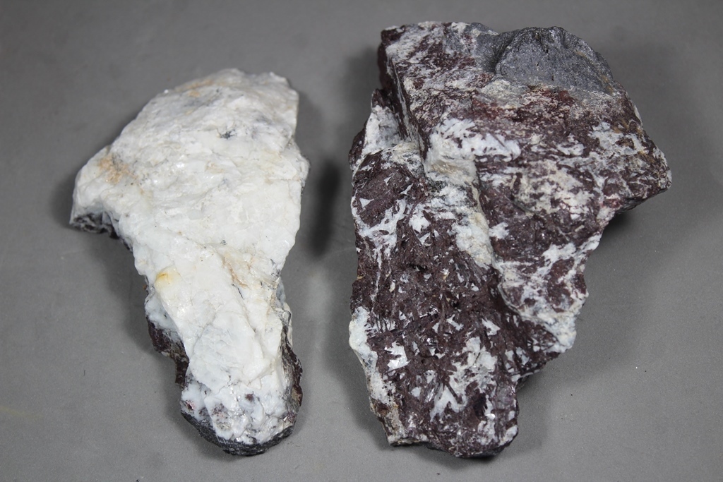 Piemontite