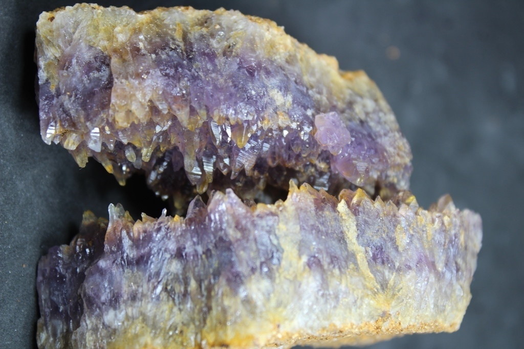 Quartz Var Amethyst