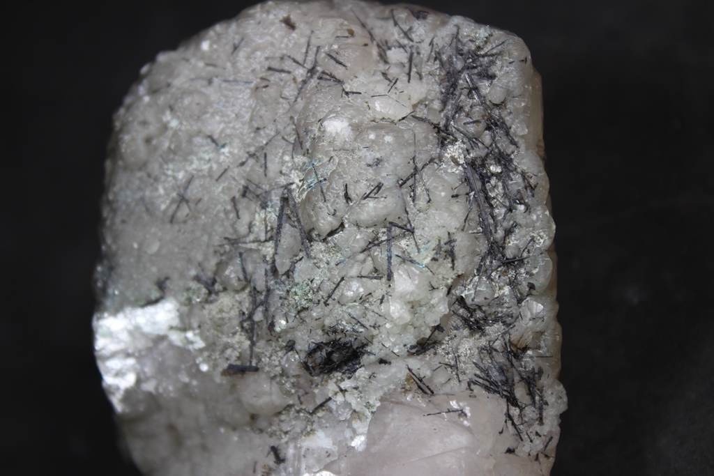 Betekhtinite & Calcite