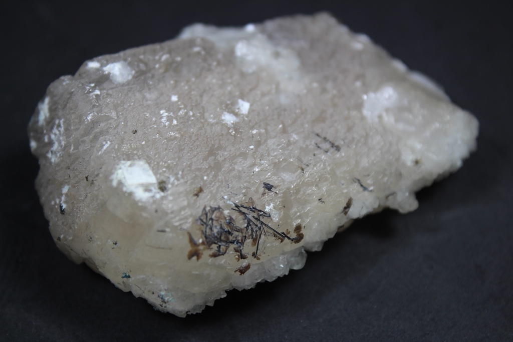Betekhtinite & Calcite
