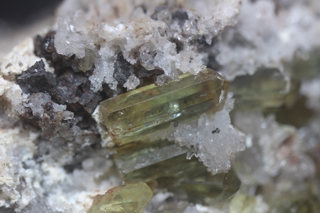 Apatite With Magnetite