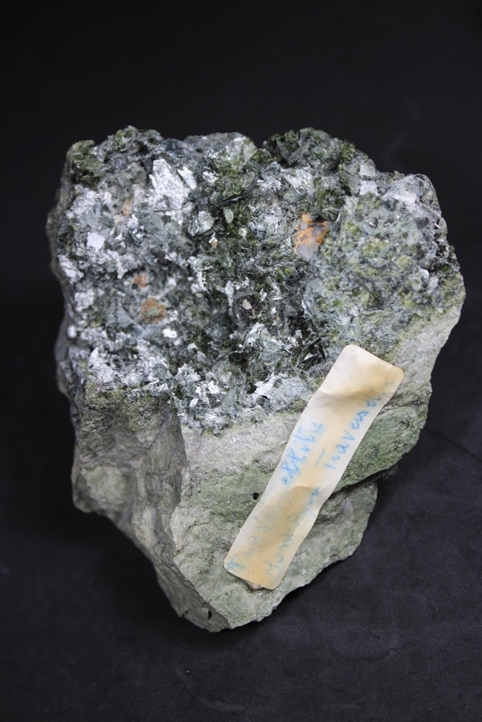 Diopside Var Traversellite