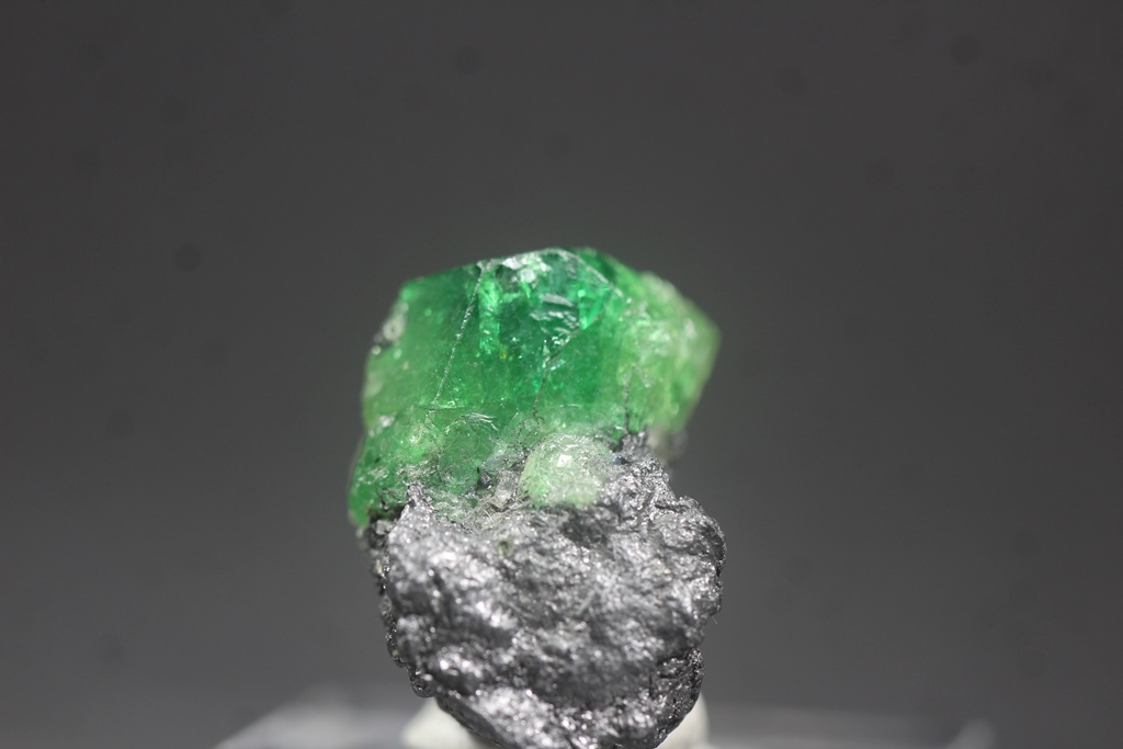 Tsavorite & Graphite