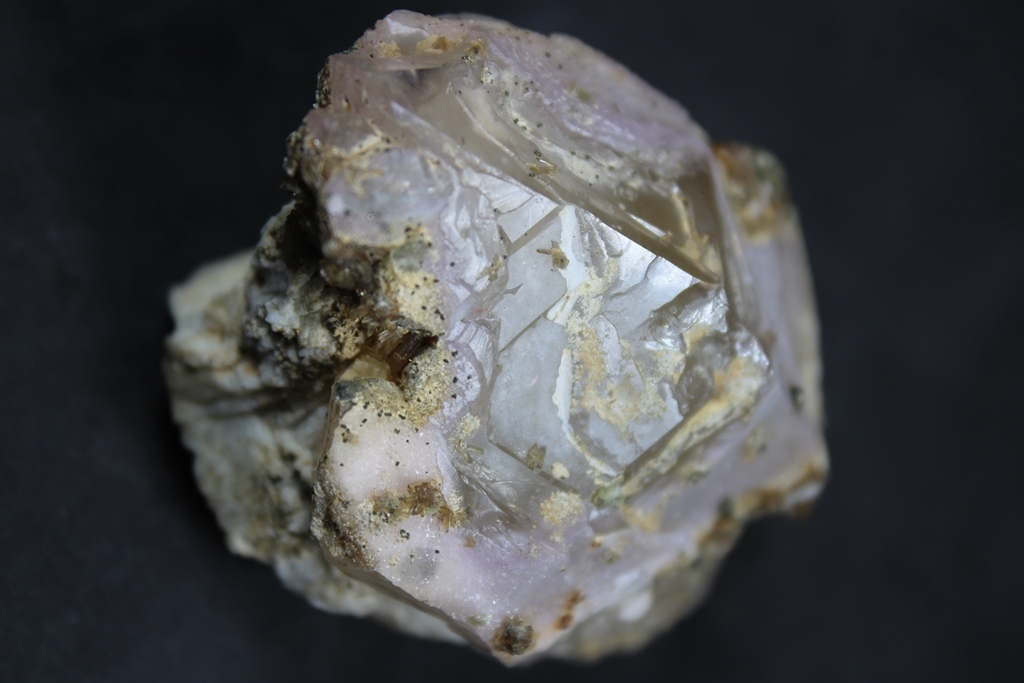 Zanazziite Eosphorite & Quartz