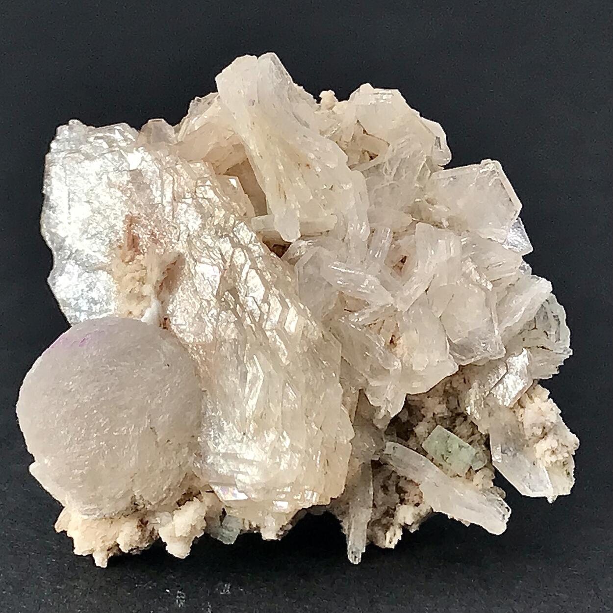 Thomsonite