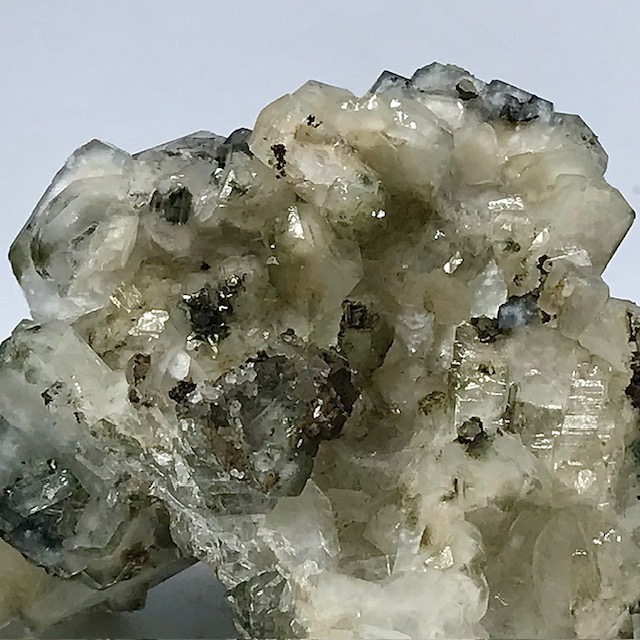 Fluorapophyllite-(K)