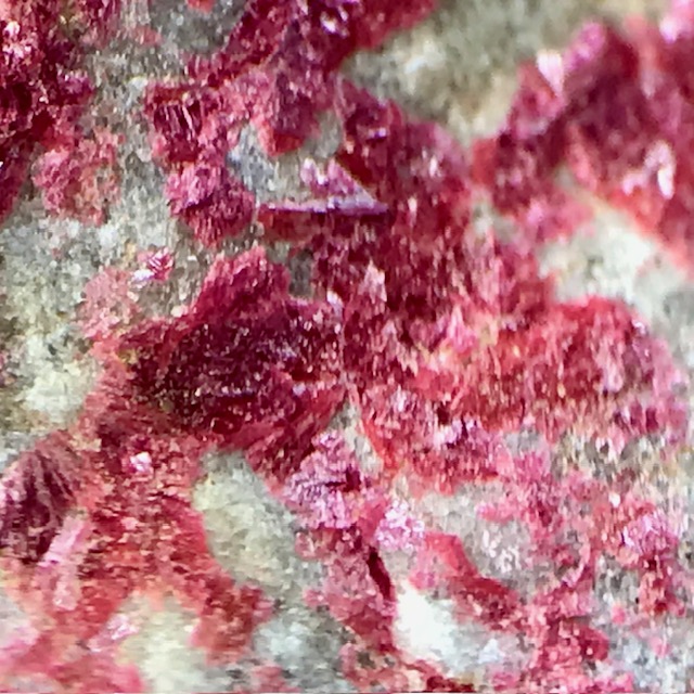 Erythrite