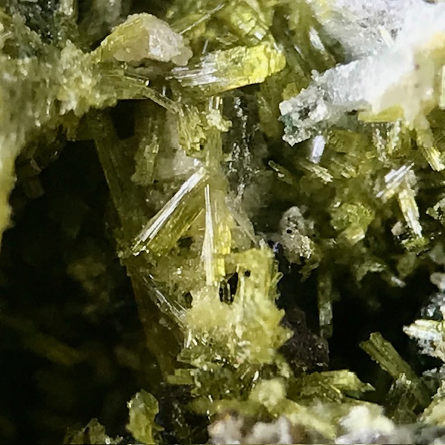 Clinozoisite