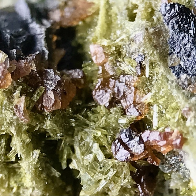 Clinozoisite