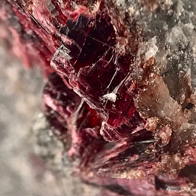 Erythrite