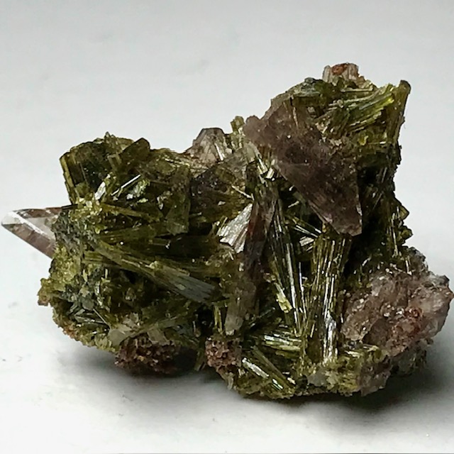 Axinite-(Mn)